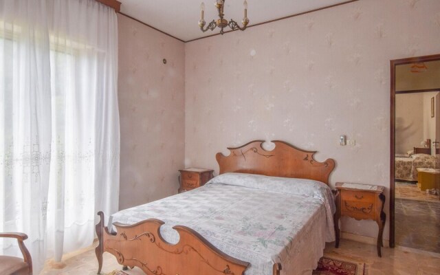 Nice Home in Ciminà With 4 Bedrooms and Wifi