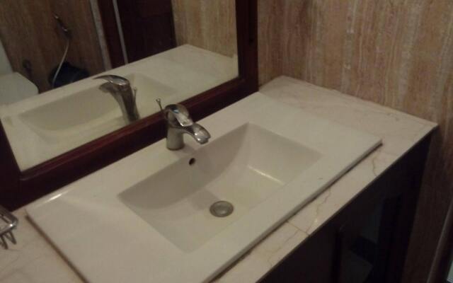 Centauria City Hotel