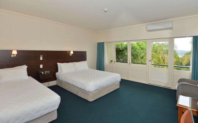 Comfort Hotel Flames Whangerei – Guest Rooms – Whangarei
