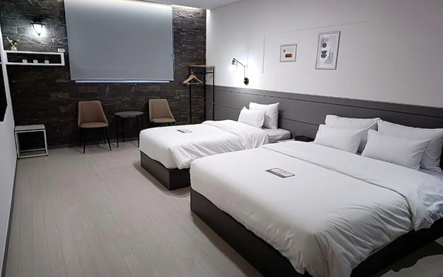 Hi&Hotel