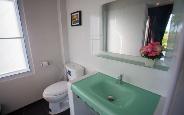 Bluemoon Riverside Resort