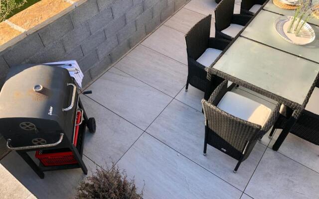 Holidayhouse Duje 4+1 rooftop terrace seaview