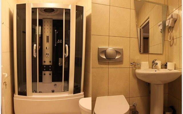 Albes Hotel