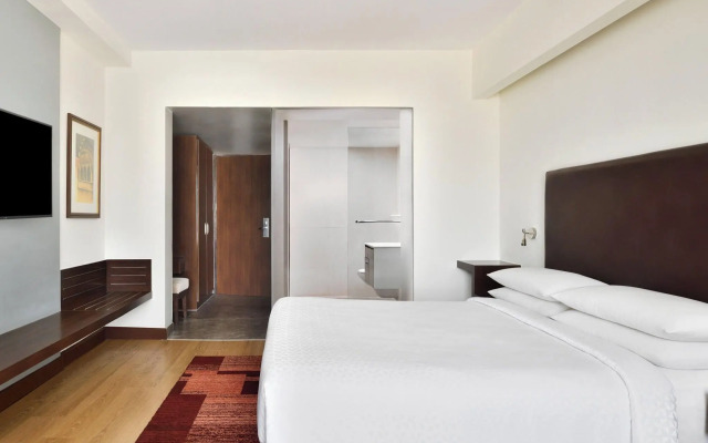 Four Points by Sheraton Jaipur, City Square