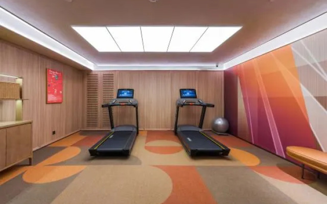 Orange Hotel (Beijing Second Foreign Language Institute Dalianpo Subway Station)