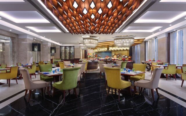 Sheraton Grand Pune Bund Garden Hotel