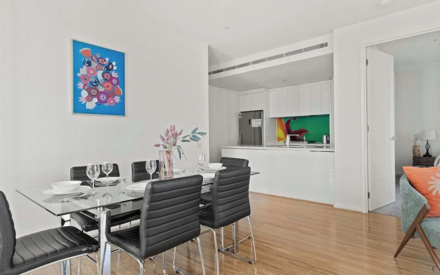 A 3BR With City Views Near Queen Victoria Market – Guest Rooms – Melbourne