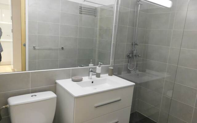 Beautiful White One Bedroom Croisette