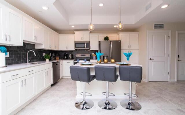 Amazing Home With Mickey Themed Decorated Bedroom Near Disney