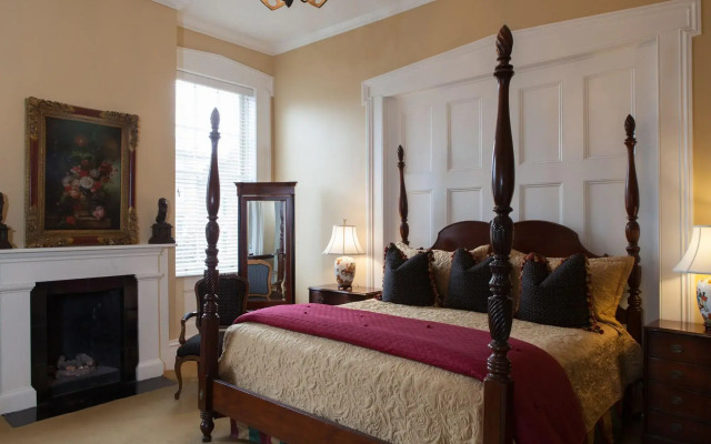 The Presidents' Quarters Inn
