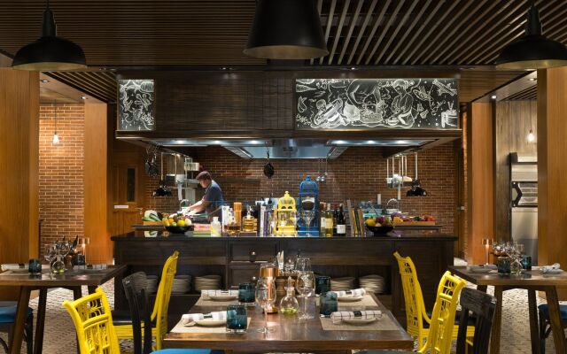 Отель Indigo Bali Seminyak Beach