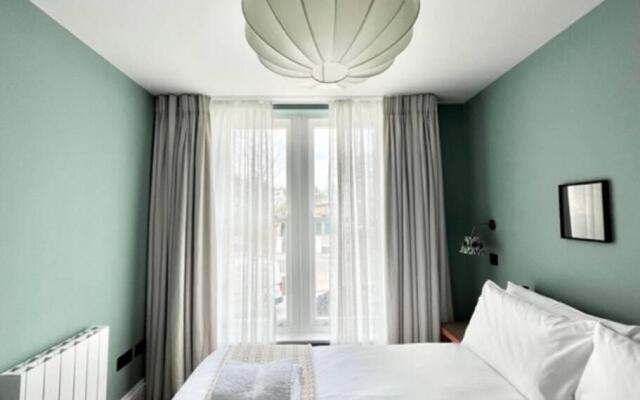 Redland Suites - Apartment 4