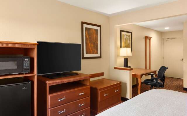 Hampton Inn Wichita-East