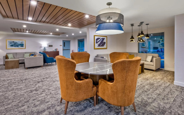 Staybridge Suites Pittsburgh Airport by IHG