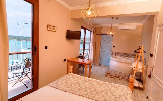 Sigacik Yakamoz Pansiyon