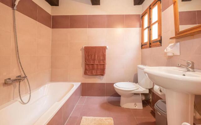 "3 Bedroom House of Character in Rabat Near Mdina"