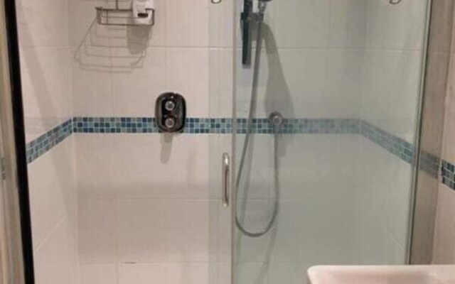 2bed, 2bath Flat Near Hampstead, 5min Walk to Tube