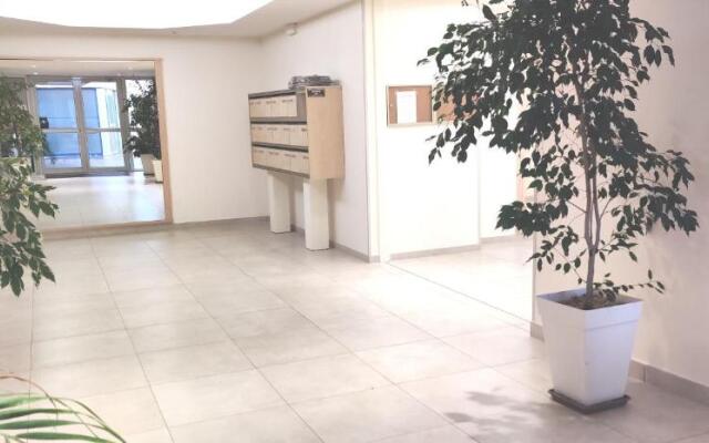Grand Studio Azur avec terrasse - Vieil Antibes