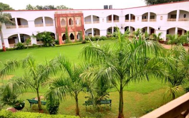 MPT Hotel Bharhut, Satna