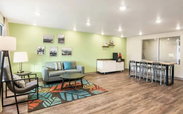 WoodSpring Suites Thornton-North Denver