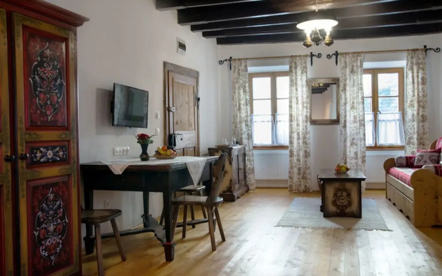 Taschler Haus Boutique