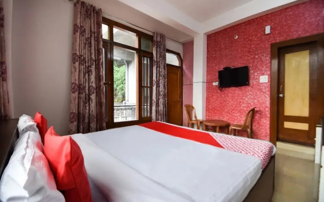 Ayush Home Stay by OYO Rooms