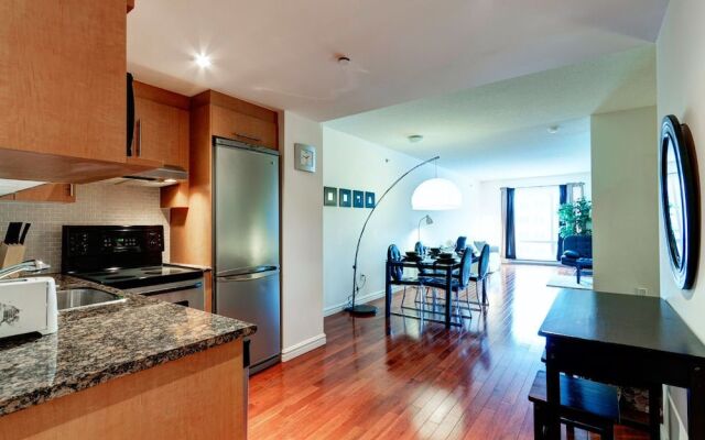 Bleury Furnished Suites by Hometrotting