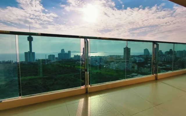 Luxury 2-bedroom Sea View Escape