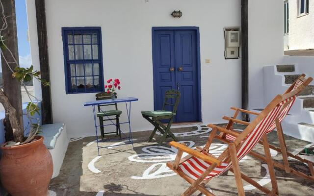 Omorfo House