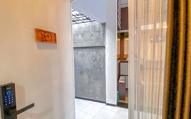 RedDoorz Syariah @ Mitra Guest House.