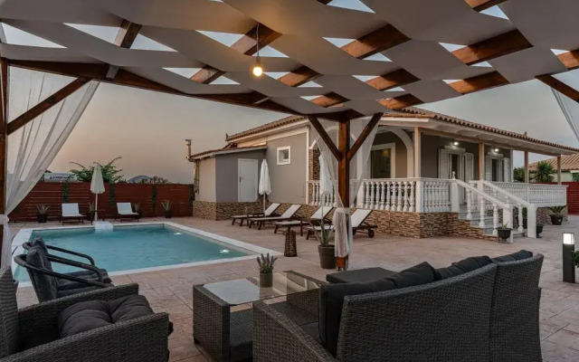 Atlas Villa