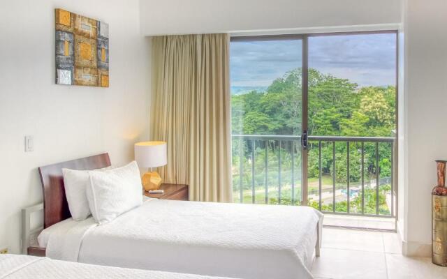 Jaco Bay 5701