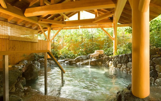 Shimobe Hotel