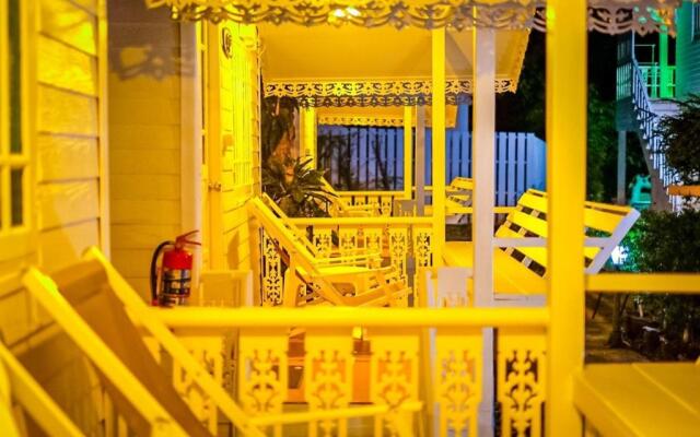 Baan Luang Harn Guesthouse
