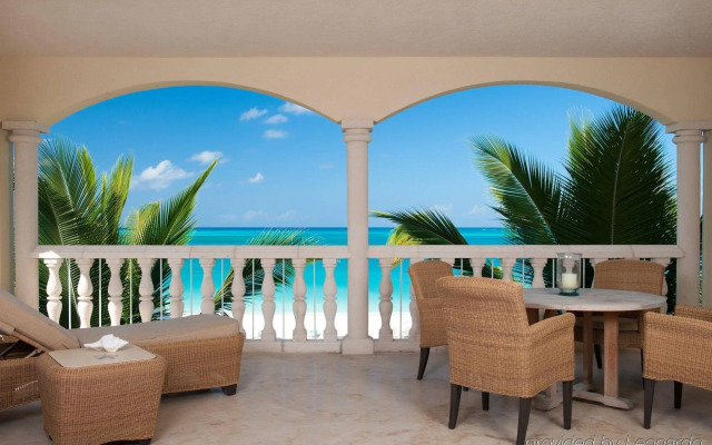Grace Bay Club