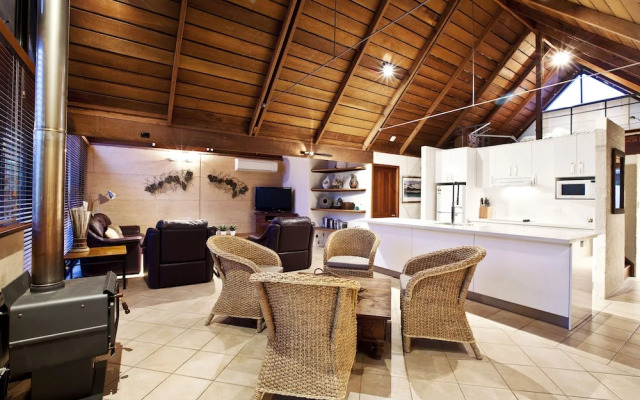 Whalers Cove Villas