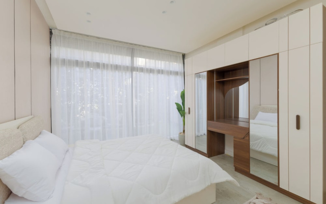 ALSAWAH 2BR Garden - Lake View Residence