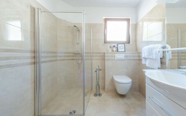 Apartments Made 4U