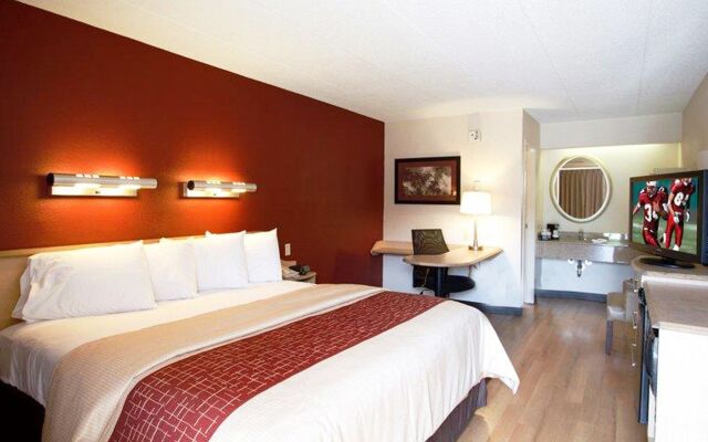 Red Roof Inn Enfield