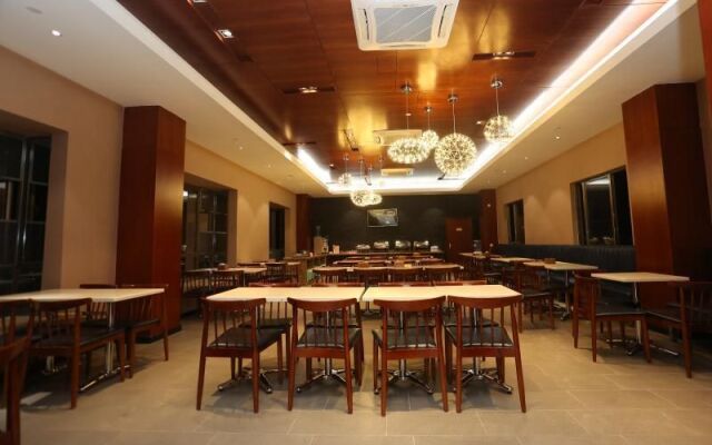 U-Hotel