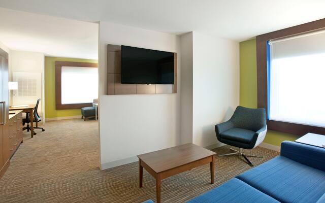 Holiday Inn Express & Suites Austin Downtown - University by IHG