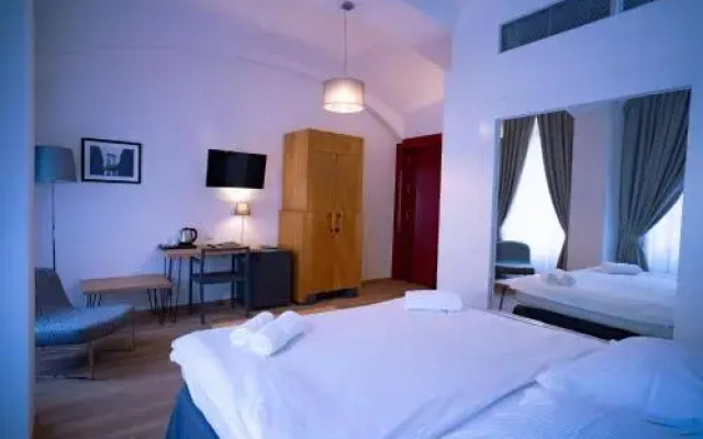 Hotel Payer Ii
