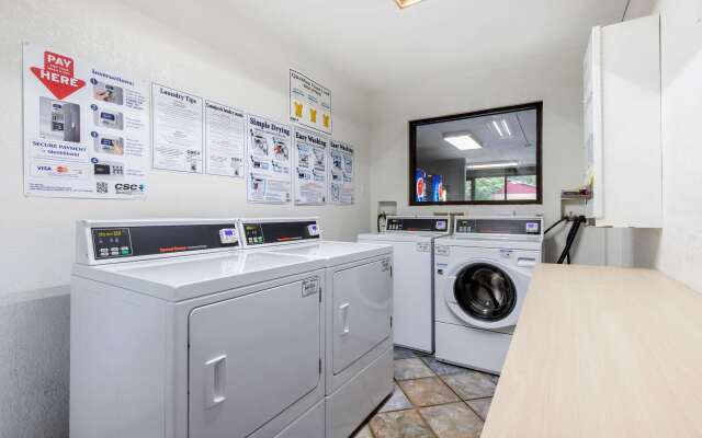 Rodeway Inn Winston Salem Route 52