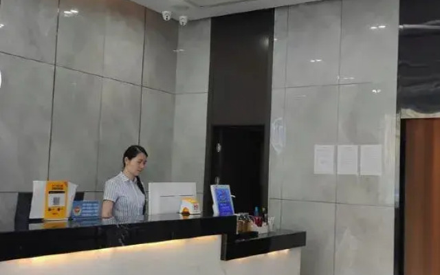 Panlongshan Hotel (Su Longqiao Subway Station Store)