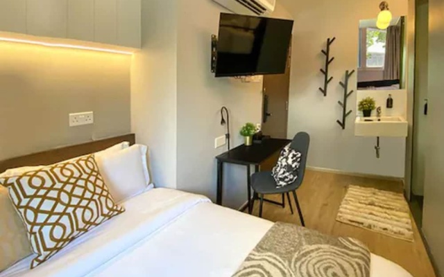 ST Signature Bugis Beach, SHORT OVERNIGHT, 12 hours: check in 7PM or 9PM – Guest Rooms – Singapore