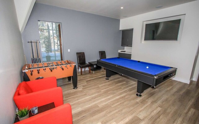 Glass Peak 1597 by RedAwning