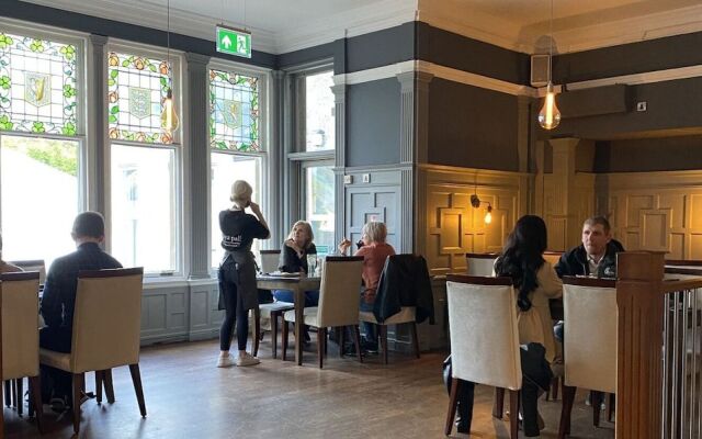 The Laurelbank Hotel