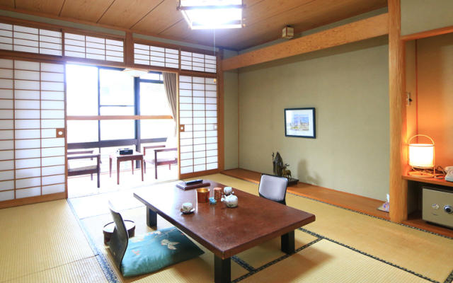 Kakeyu Onsen Izumiya Ryokan