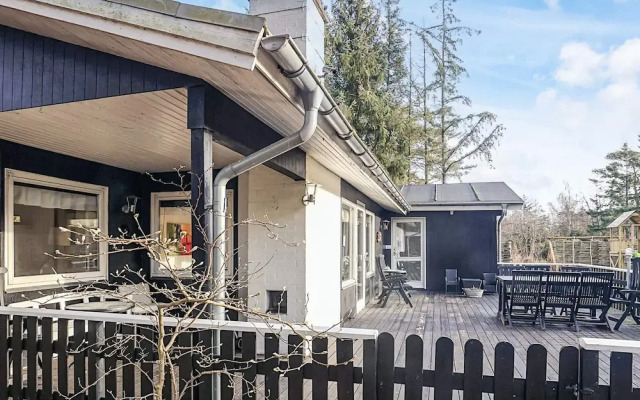 8 Person Holiday Home in Hals-by Traum