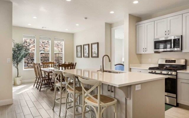 Black Rock Hills 5 Bedroom Home